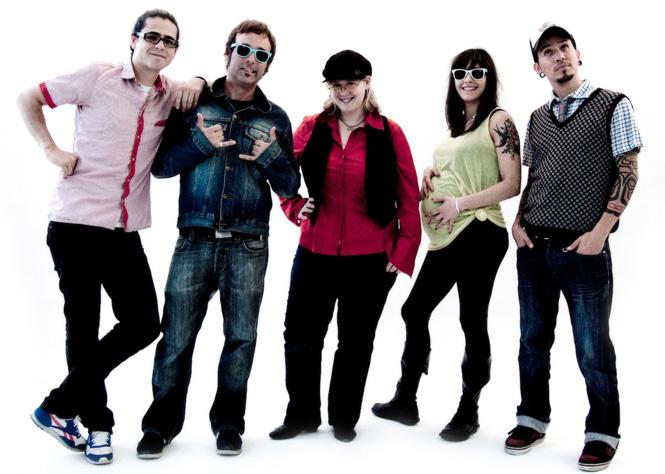 Spots “Jolinespro fórmula extra” y “Ven a Lost”