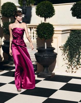 Angelina Jolie en portada de Vogue USA, Diciembre 2010. Angelina Jolie’s Vogue US December 2010