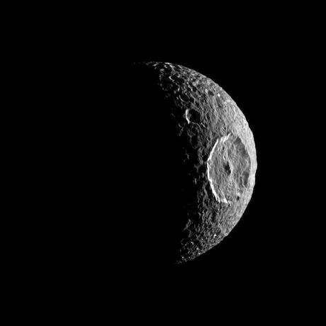 Una mirada sobre Mimas