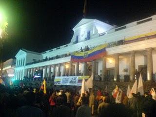 Autosecuestro en primera fila