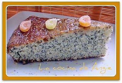 BIZCOCHO DE SEMILLAS DE AMAPOLA Y CÍTRICOS