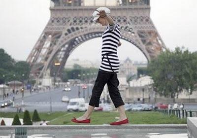 MUJERES FRANCESAS: DEJO DE SER PROHIBIDO USAR PANTALONES EN PARIS!