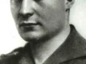 ARMAS LETRAS Poesía destruye promete