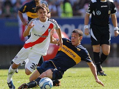 Superclásico en medio de tormentas