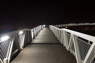 LA CIUDAD EN LA NOCHE