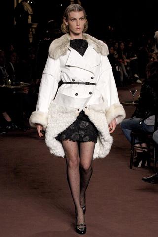 Desfiles: Loewe Fall 2010