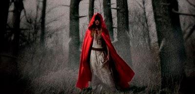 Póster y trailer oficial de 'Red Riding Hood'