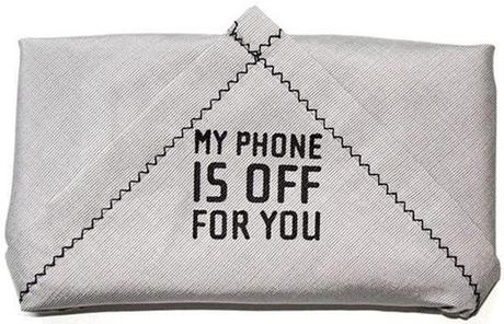 My Phone is Off For You :: pura intimidad