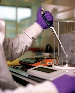 Añadir eplerenona (Inspra®) a la terapia estándar reduce significativamente el riesgo de mortalidad cardiovascular