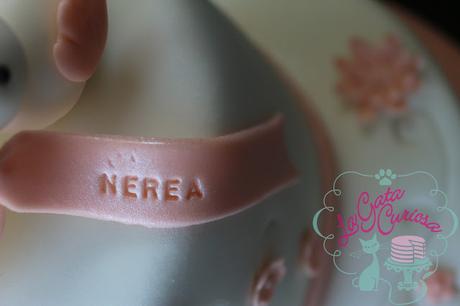 TARTA FONDANT CON PAJARITOS PARA UNA TRIPLE COMUNION