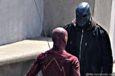 Fotos del rodaje de la 2da temporada de #TheFlash muestran la presencia de un nuevo villano