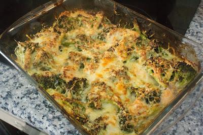 Brócoli con salmón gratinado