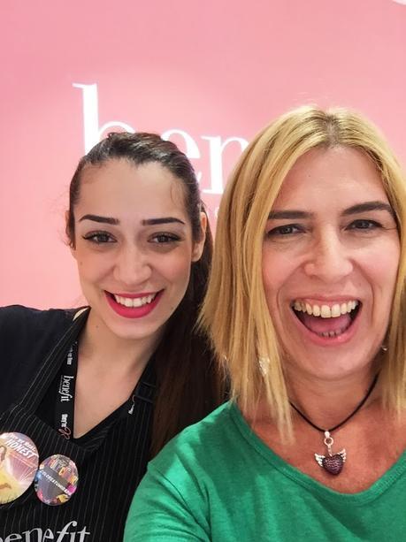 Visita la Boutique Benefit en Madrid y #coloreatumirada