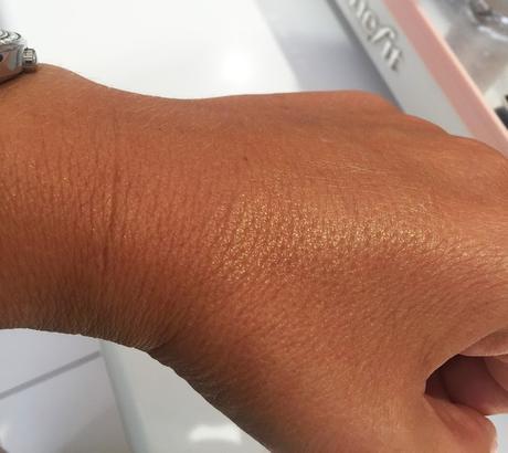 Visita la Boutique Benefit en Madrid y #coloreatumirada