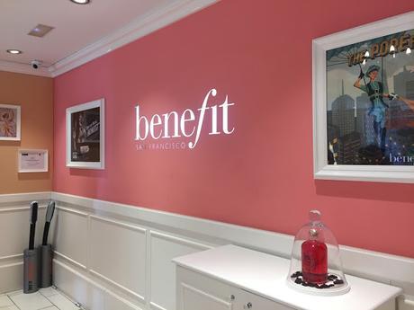 Visita la Boutique Benefit en Madrid y #coloreatumirada