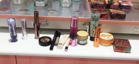 Visita la Boutique Benefit en Madrid y #coloreatumirada