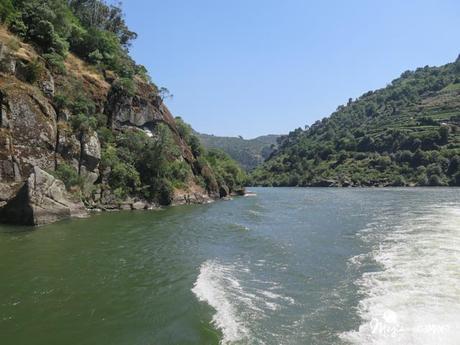 Navegación por el río Douro y la sensación de pasar una esclusa IMG_0174