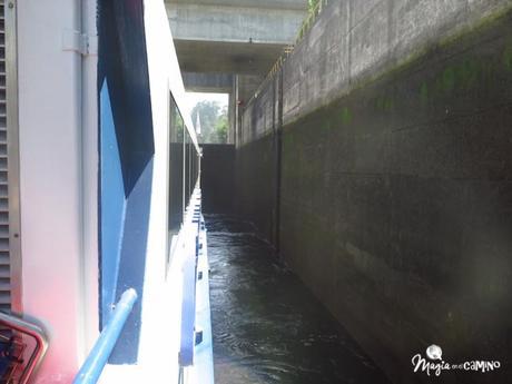 Navegación por el río Douro y la sensación de pasar una esclusa IMG_0075