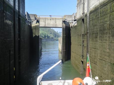 Navegación por el río Douro y la sensación de pasar una esclusa IMG_0071