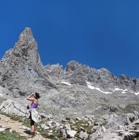 REFUGIO COLLADO JERMOSO DESDE PANDETRAVE