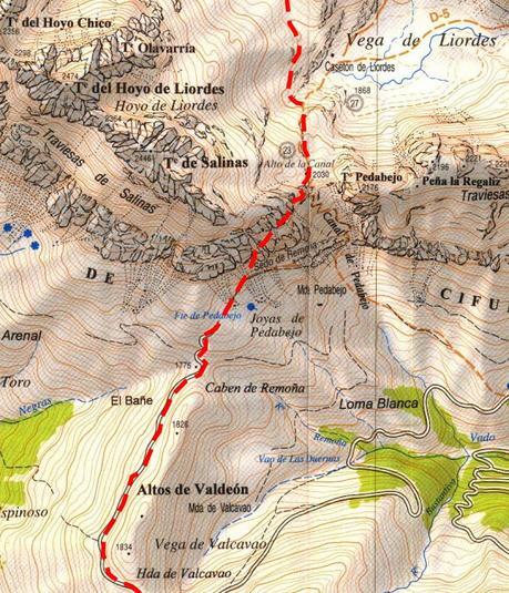 REFUGIO COLLADO JERMOSO DESDE PANDETRAVE REFUGIO COLLADO JERMOSO DESDE PANDETRAVE