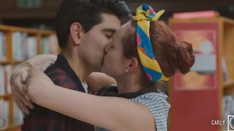 “Two sides”, el corto interactivo de Cornetto que cuenta una historia de amor desde las dos partes