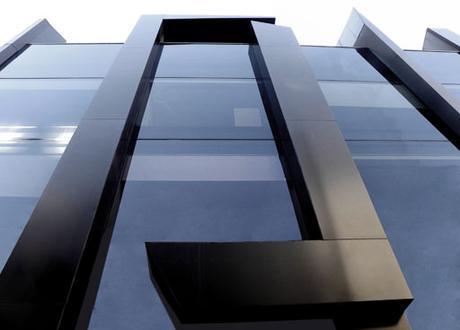 DETALLES DE FACHADA: EDIFICIO GIBO DISEÑADO POR A-CERO