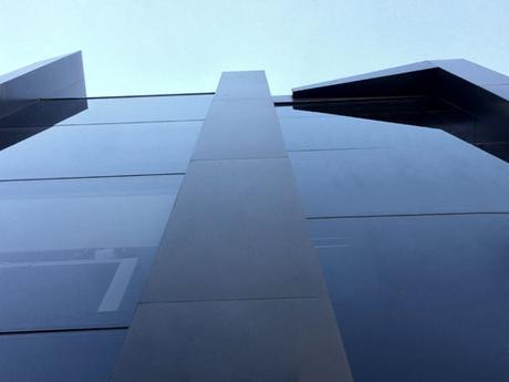 DETALLES DE FACHADA: EDIFICIO GIBO DISEÑADO POR A-CERO