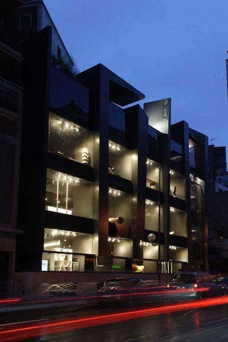 DETALLES DE FACHADA: EDIFICIO GIBO DISEÑADO POR A-CERO