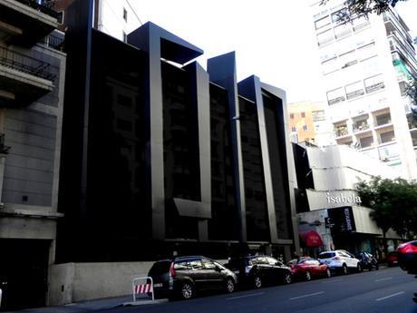 DETALLES DE FACHADA: EDIFICIO GIBO DISEÑADO POR A-CERO