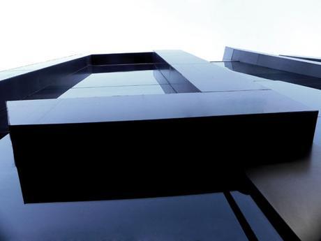 DETALLES DE FACHADA: EDIFICIO GIBO DISEÑADO POR A-CERO