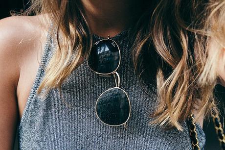 Topshop_Vintage_Collection-Silver_Pencil_Dress-Metallic-Lace_Up_Sandals-Open_Back_Dress-Ray_Ban-Chanel_Bag-Outfit-Street_Style-18