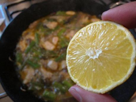 arroz-con-esparragos-setas-y-pollo