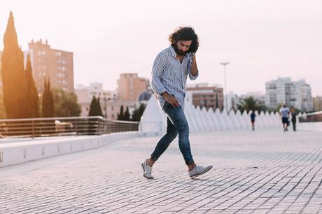 Glamorunarcotico_Charlie_cole_Desalia_Session_Valencia_Ron_Barcelo_PullAndBear_Shirt_Skinny_Jeans_Zara_Oxfords_Menswear_Street_style (6)