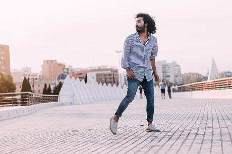 Glamorunarcotico_Charlie_cole_Desalia_Session_Valencia_Ron_Barcelo_PullAndBear_Shirt_Skinny_Jeans_Zara_Oxfords_Menswear_Street_style (7)