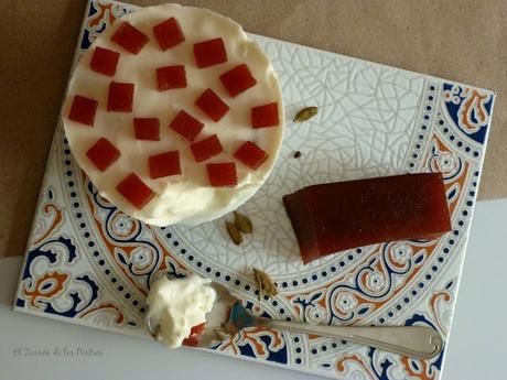 Soufflé Helado de Queso con Conserva de Guayaba