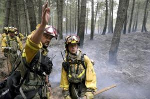 Efectivos de las unidades contra incencios. Crédito: Nacho Izquierdo