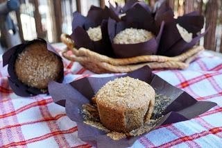 Magdalenas integrales con nueces y lino