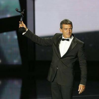 El aplaudido discurso de Antonio Banderas en los Premios Platino