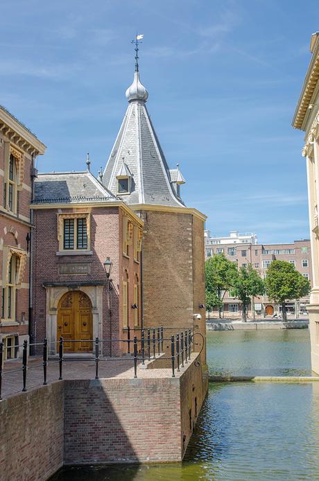 Binnenhof, Edificios del parlamento de La Haya