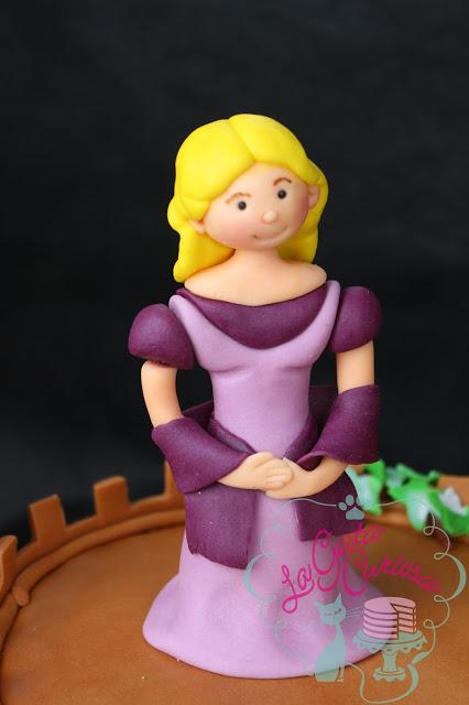 TARTA FONDANT CASTILLO PARA SIR JOSE & LADY TAMARA