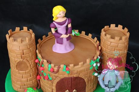TARTA FONDANT CASTILLO PARA SIR JOSE & LADY TAMARA