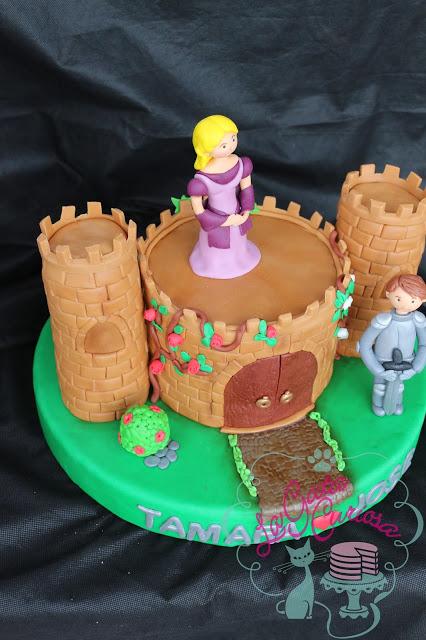 TARTA FONDANT CASTILLO PARA SIR JOSE & LADY TAMARA
