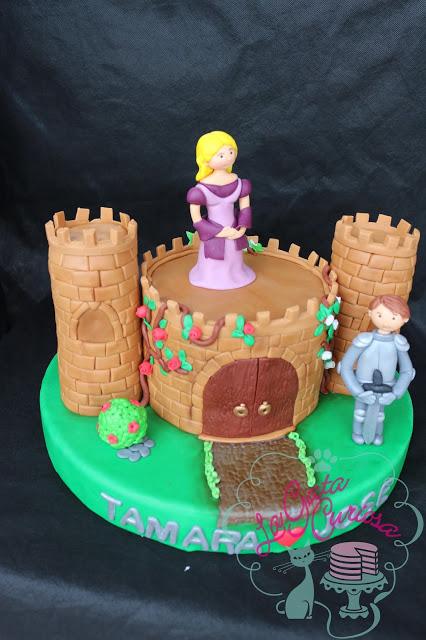 TARTA FONDANT CASTILLO PARA SIR JOSE & LADY TAMARA