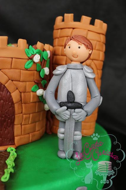 TARTA FONDANT CASTILLO PARA SIR JOSE & LADY TAMARA