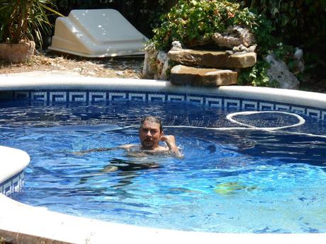 UN DÍA DE PISCINA,A LA BARCELONA D' ABANS, D' AVUI I DE SEMPRE...20-07-2015...!!!