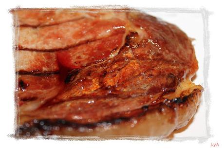 Black and blue steaks, filetes marinados a la barbacoa Black and blue steaks, filetes marinados a la barbacoa