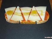 Tostas sobrasada, queso curado miel