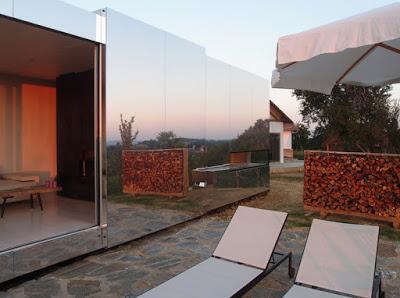 Casa Minimalista Espejo