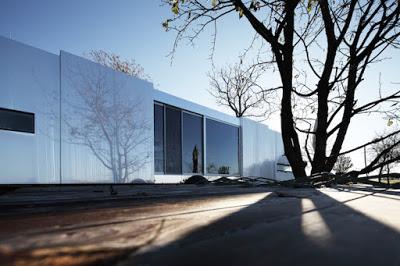 Casa Minimalista Espejo